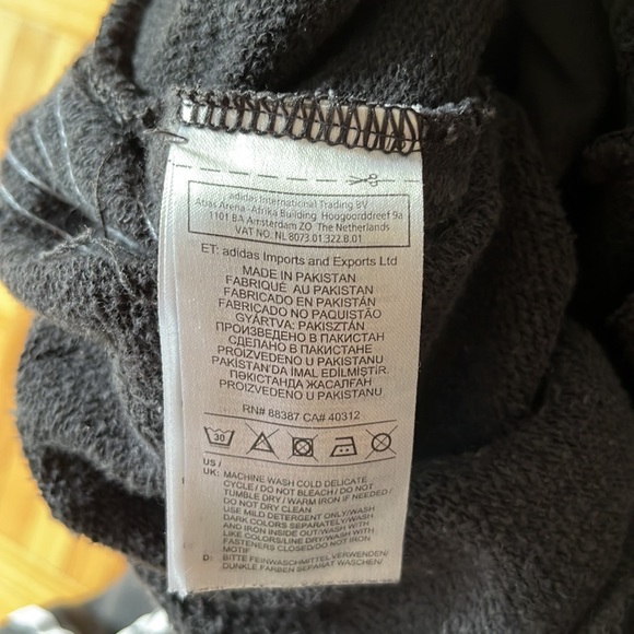 Adidas pants - Picture 5 of 5